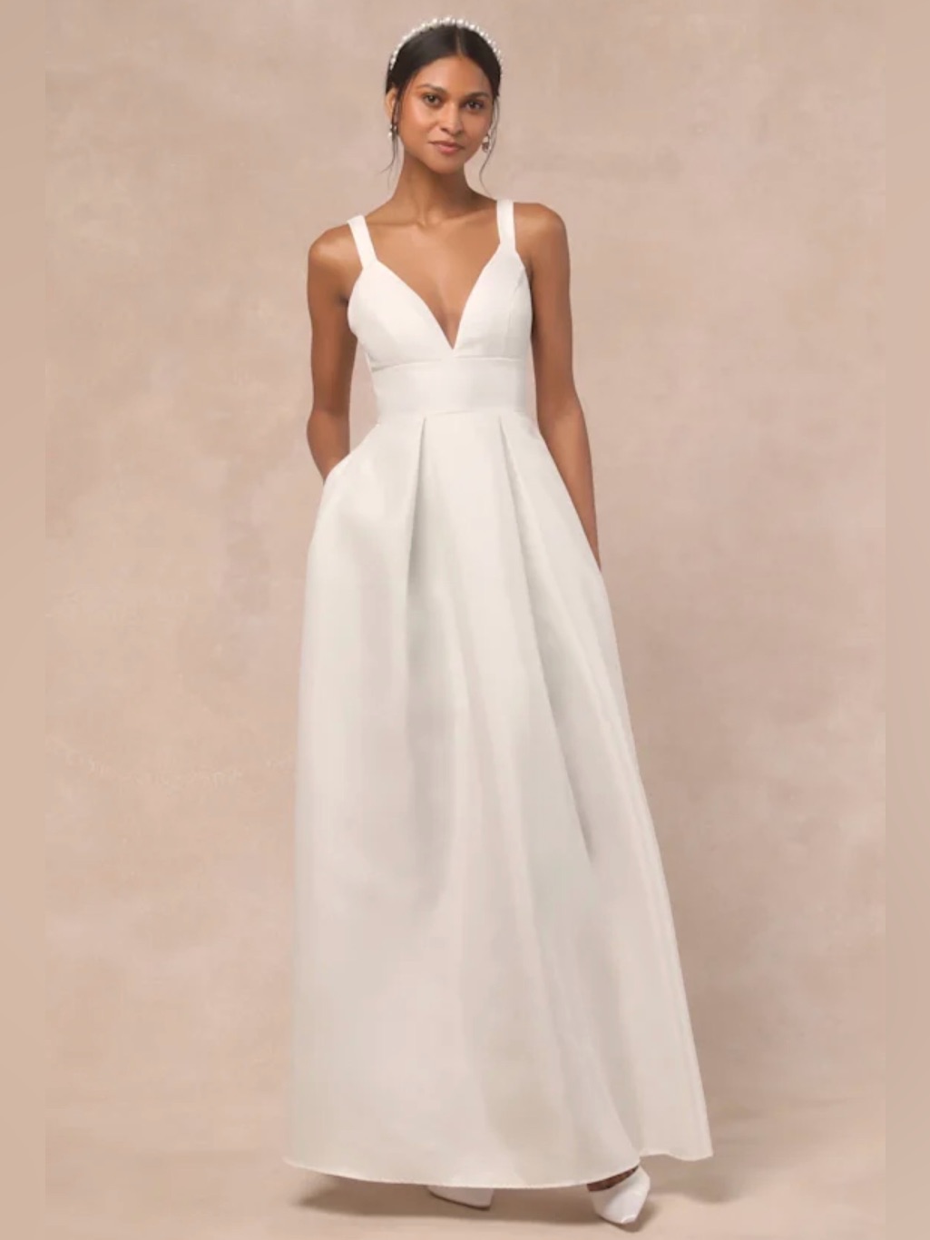 Lulu's Ivory V-Neck A-Line Bridal Gown